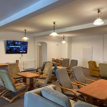 Gosciniec Szczeliniec Hostel Karlow ภายนอก รูปภาพ