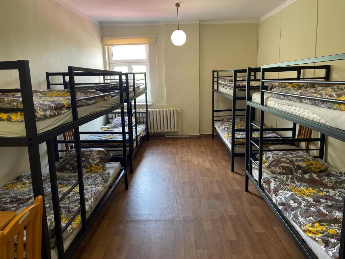 Gosciniec Szczeliniec Hostel Karlow ภายนอก รูปภาพ