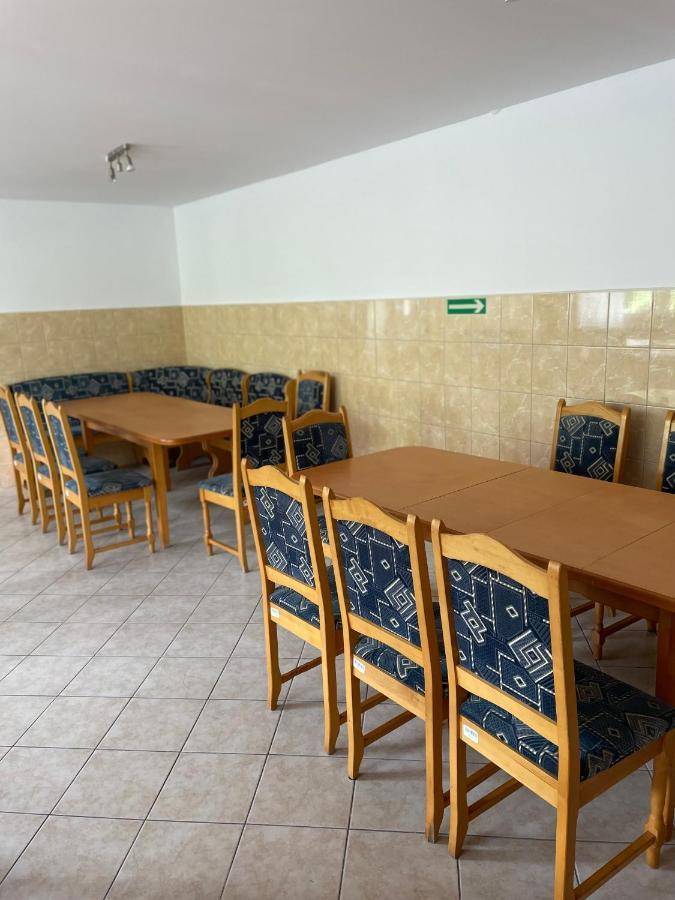 Gosciniec Szczeliniec Hostel Karlow ภายนอก รูปภาพ