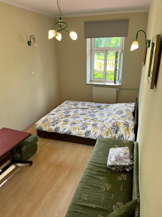 Gosciniec Szczeliniec Hostel Karlow ภายนอก รูปภาพ